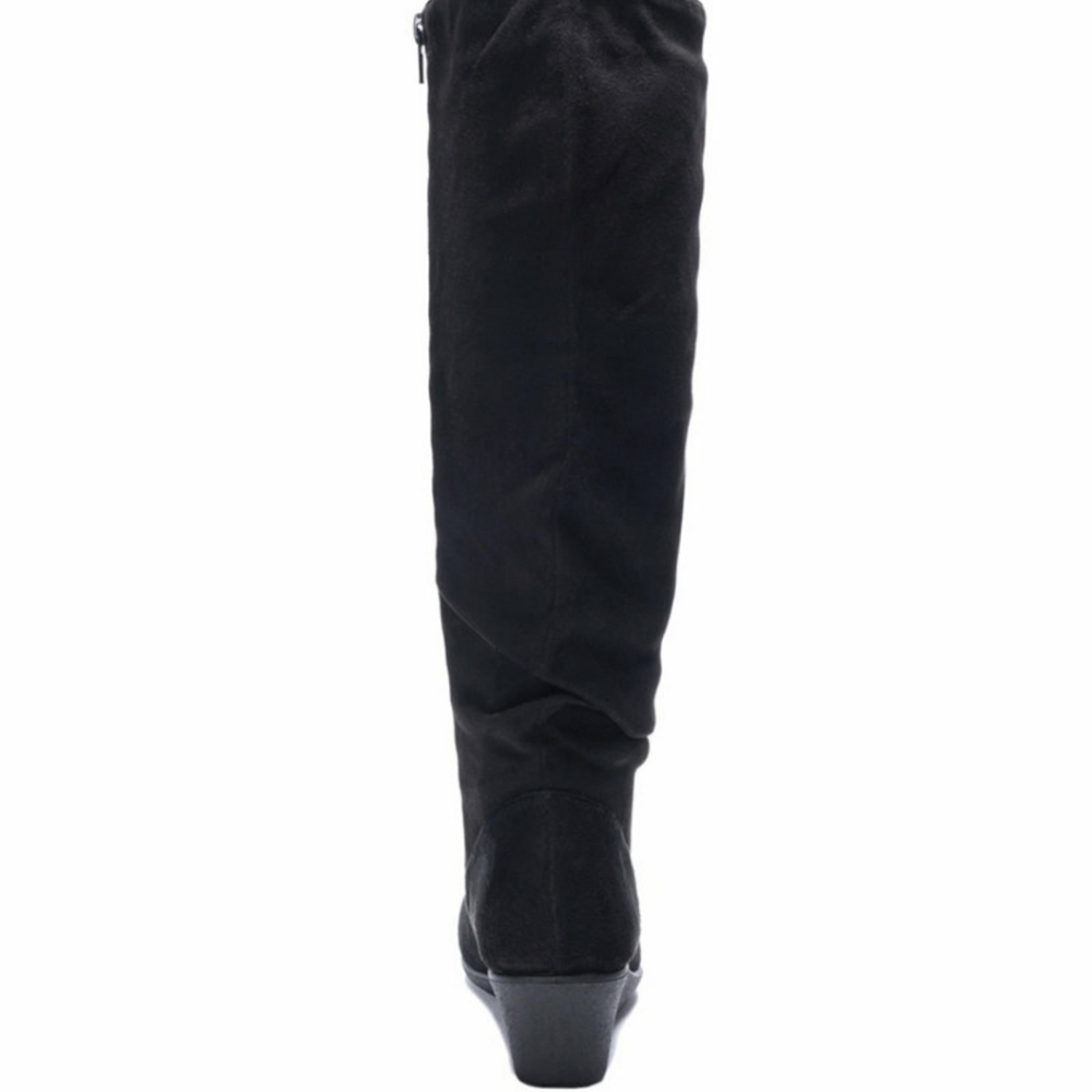 Women's boots 9 - Picture 2 of 3